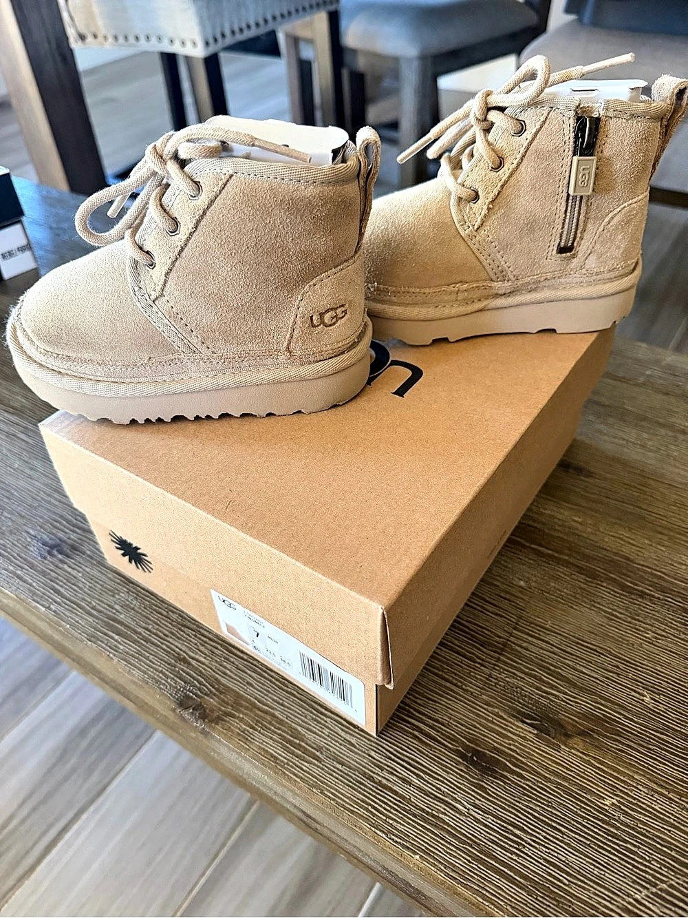 UGG NEUMEL II Mini Suede Boots in Beige US 7 Like New
